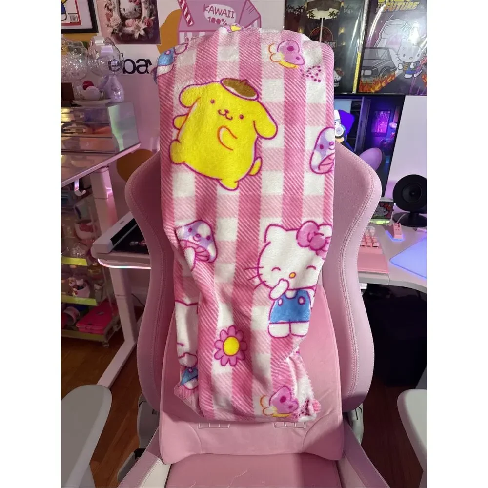 Hello Kitty & Friends Throw Blanket Pink Butterfly Forest Neon 2026 Sanrio